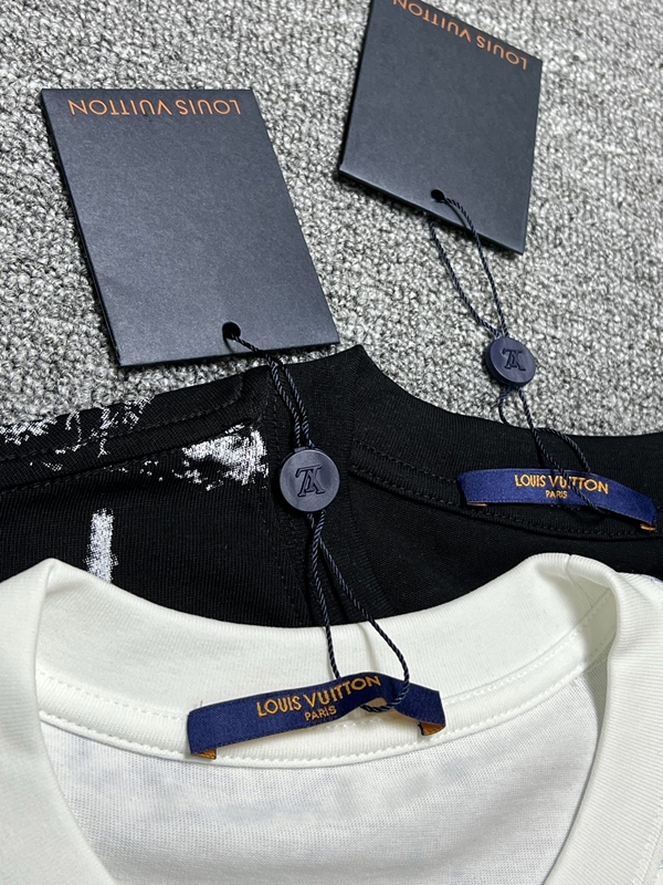 ブランドTシャツ細部ディテール